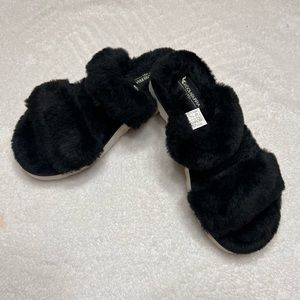 Koolaburra by UGG Black Faux-Fur Slide Sandals Fuzz On Size 8